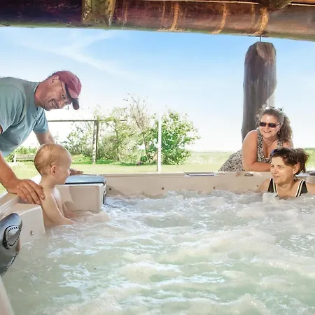 Prázdninový dům In With Sauna