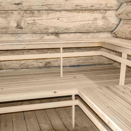 In With Sauna