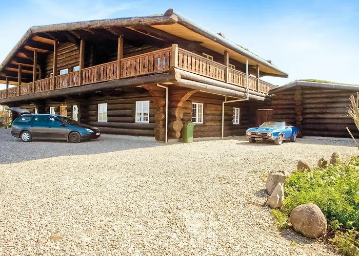 9 Bedroom Beautiful In